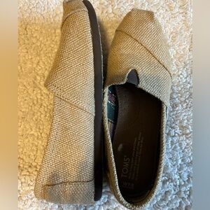 Burlap TOMS